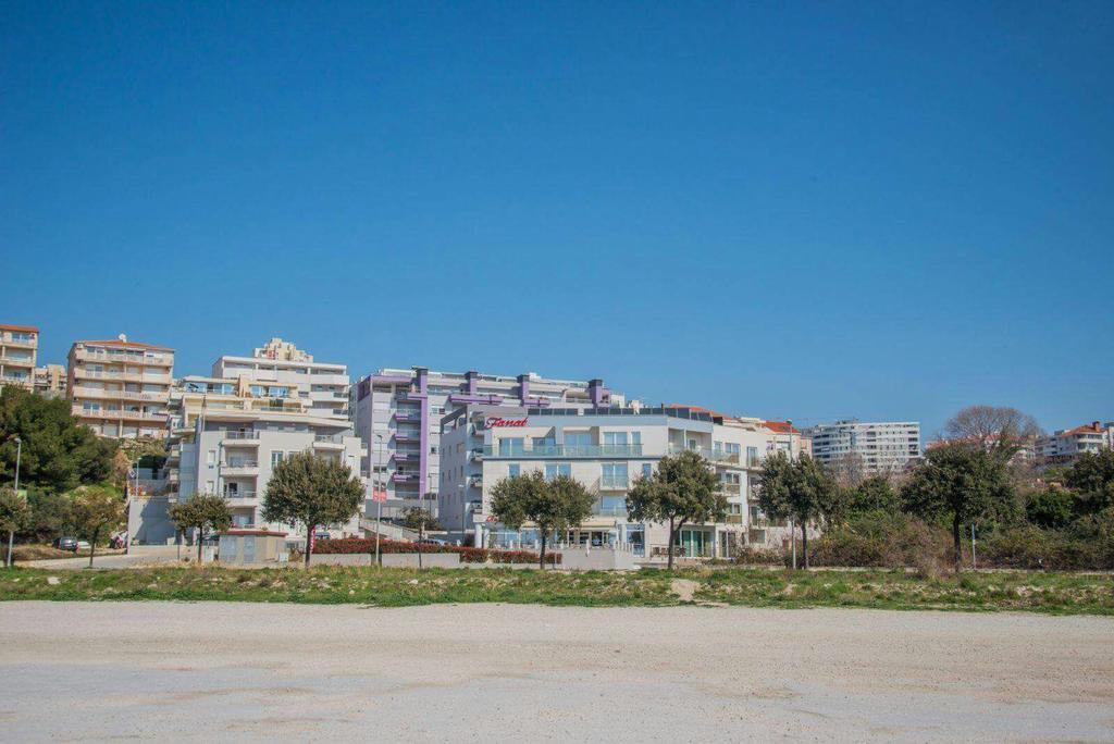 Antonio Apartments On The Beach Spalato Esterno foto